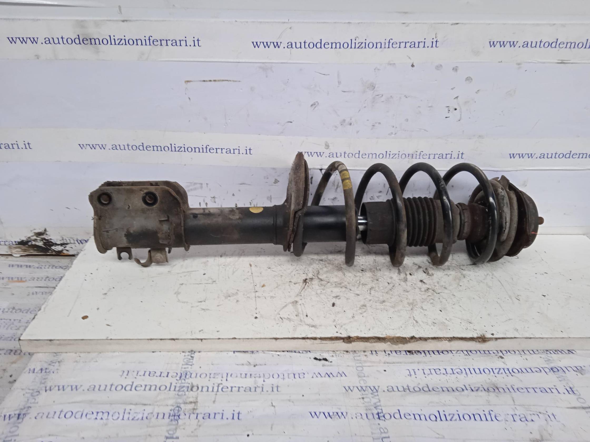 Ammortizzatore ant. dx.